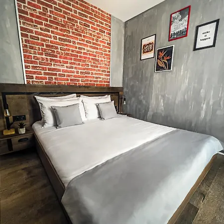 Boutique Loft, Center *