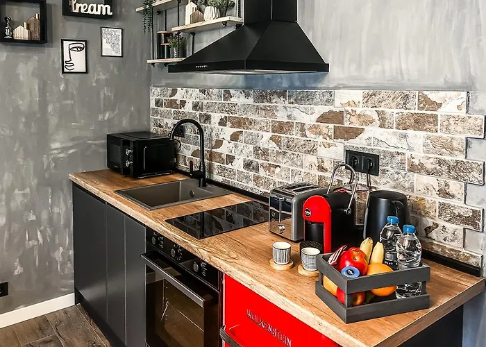 Boutique Loft, Center *