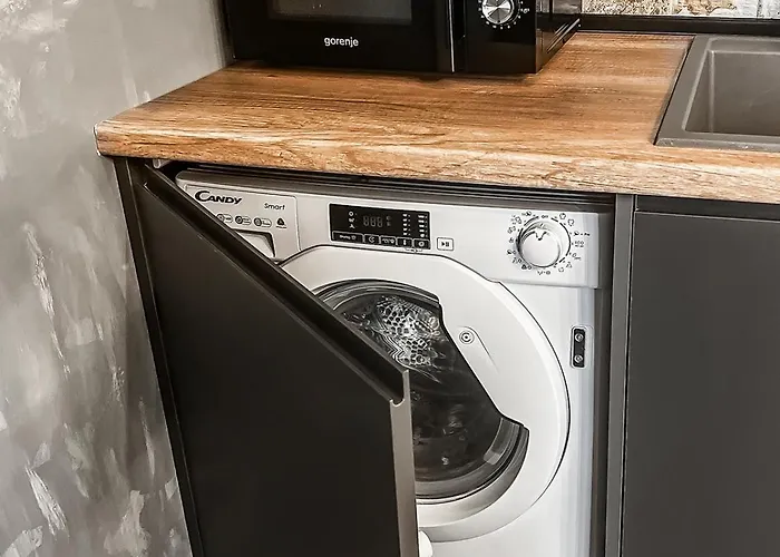 Boutique Loft, Center *