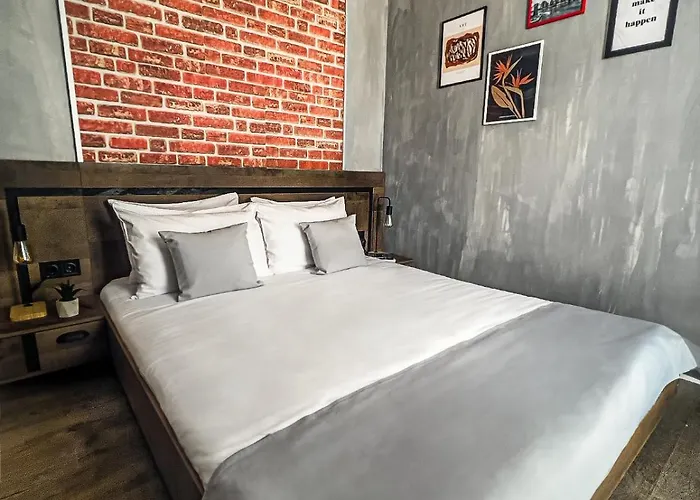 Boutique Loft, Center *